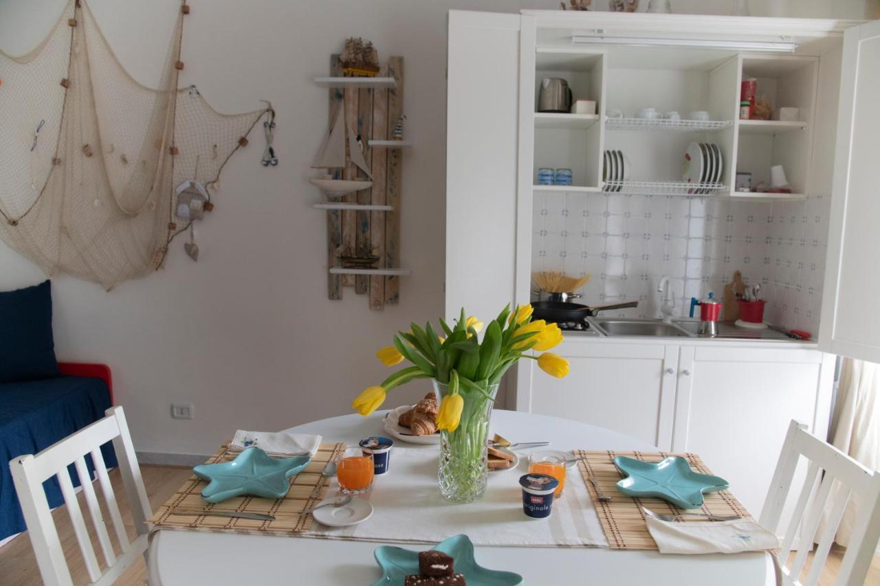 Casa Laura Bed & Breakfast Terracina Luaran gambar